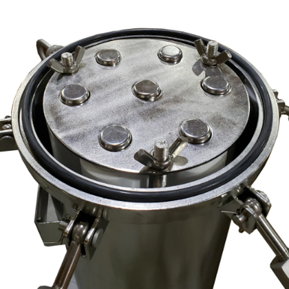 7 cartridge filter housing