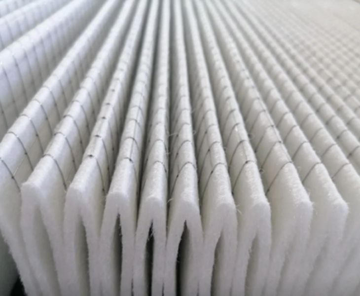 Polyester air filter pleating process