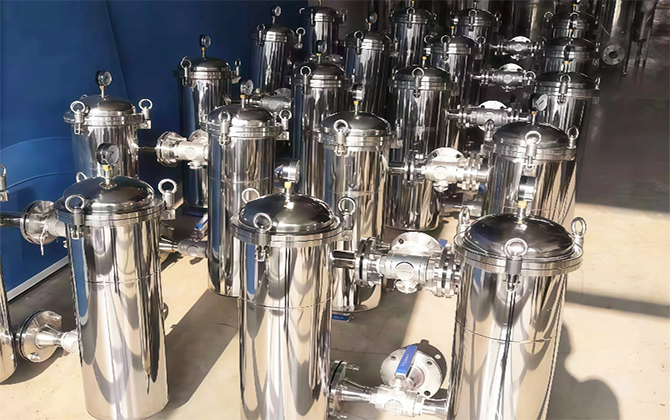 Why-Choose-FiltEdge's-Duplex-Filter-Housing