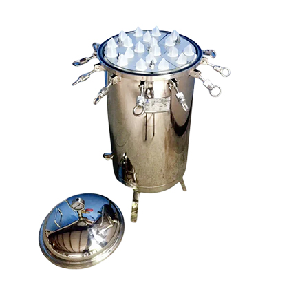 Multi-Cartridge-Hygienic-Filter-Housing