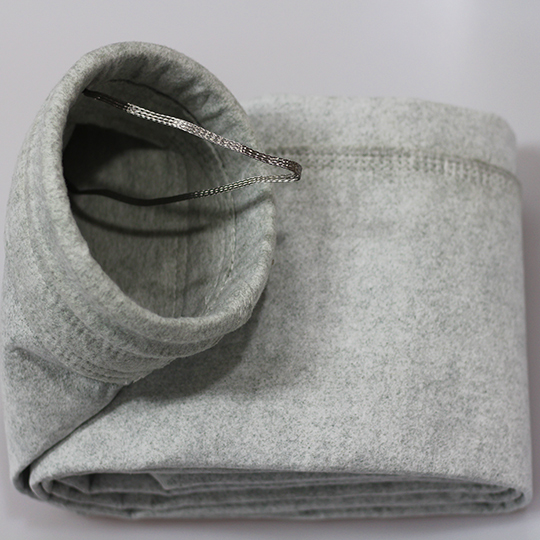 Polyester-Needled-Felt-Blended-with-Carbon-Fiber-Anti-Static-Filter-Bag
