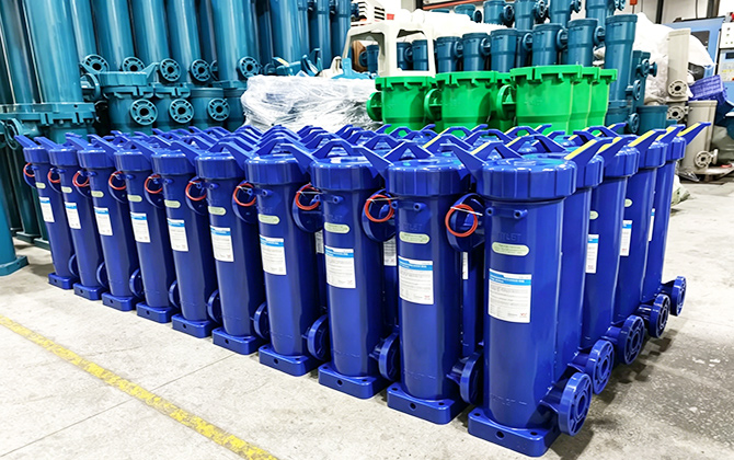 Why-Choose-FiltEdge's-Plastic-Bag-Filter-Housings