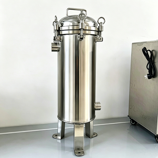 Advantages-of-FiltEdge's-Cartridge-Filter-Vessel