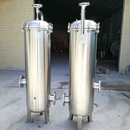 Advantages-of-FiltEdge's-Cartridge-Filter-Vessel