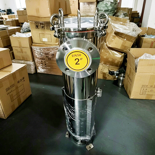 Why-Choose-FiltEdge's-Size-2-Bag-Filter-Housing