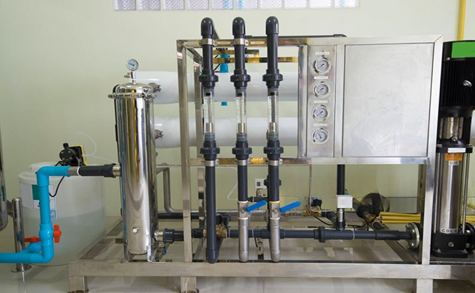 Sanitary-Cartridge-Filter-Housing-For-High-Purity-Water-and-Process-Filtration