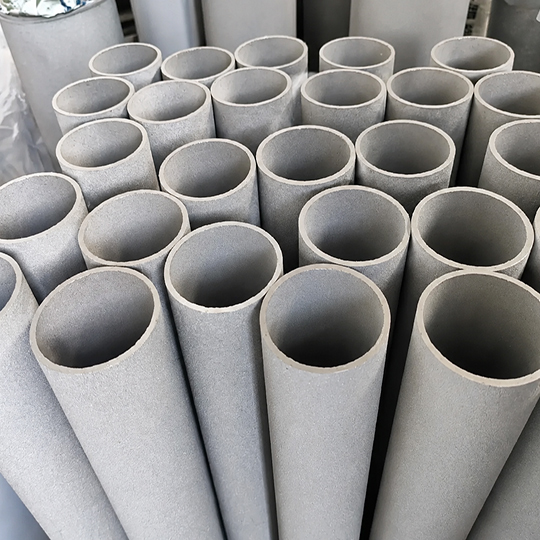The-Advantages-Of-FiltEdge's-Sintered-Filter-Tube