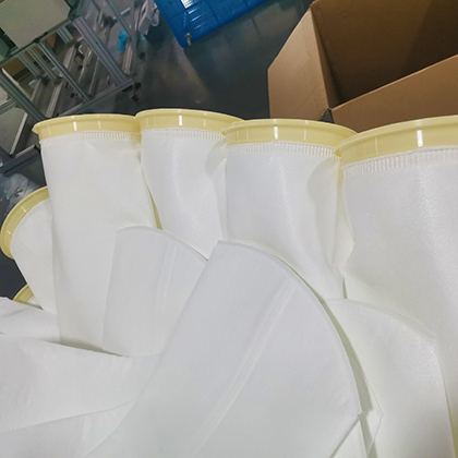 Wastewater-Filter-Bag-for-Fine-Particle-&-Polishing-Filtration